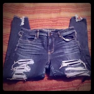 American Eagle distressed hi rise jegging